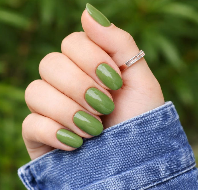 06 Green Intent Fresh True Green Manicure